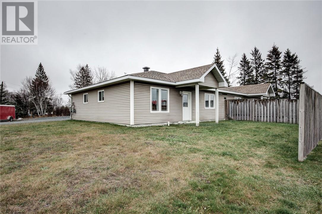 1514 Old Highway 69 N Property Photo 1