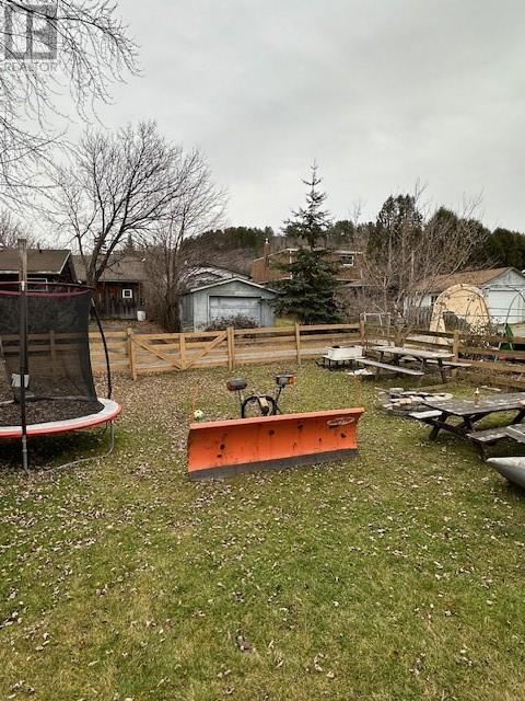 826 Lawson Street Property Photo 10
