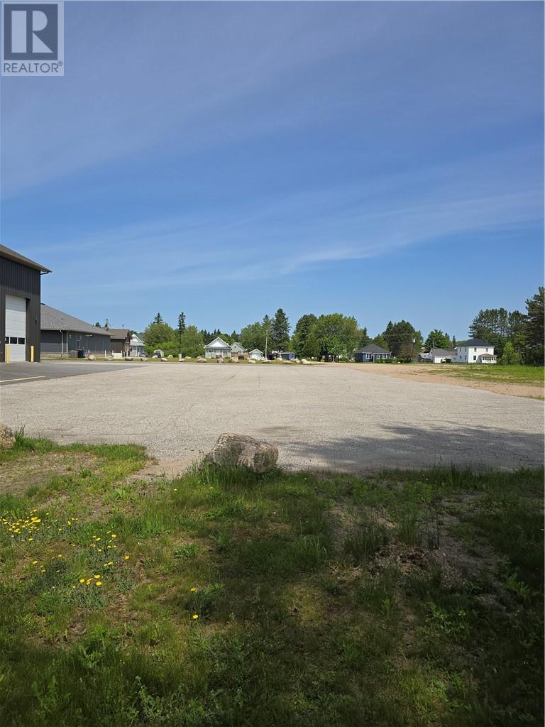 309 Highway 124 Property Photo 14