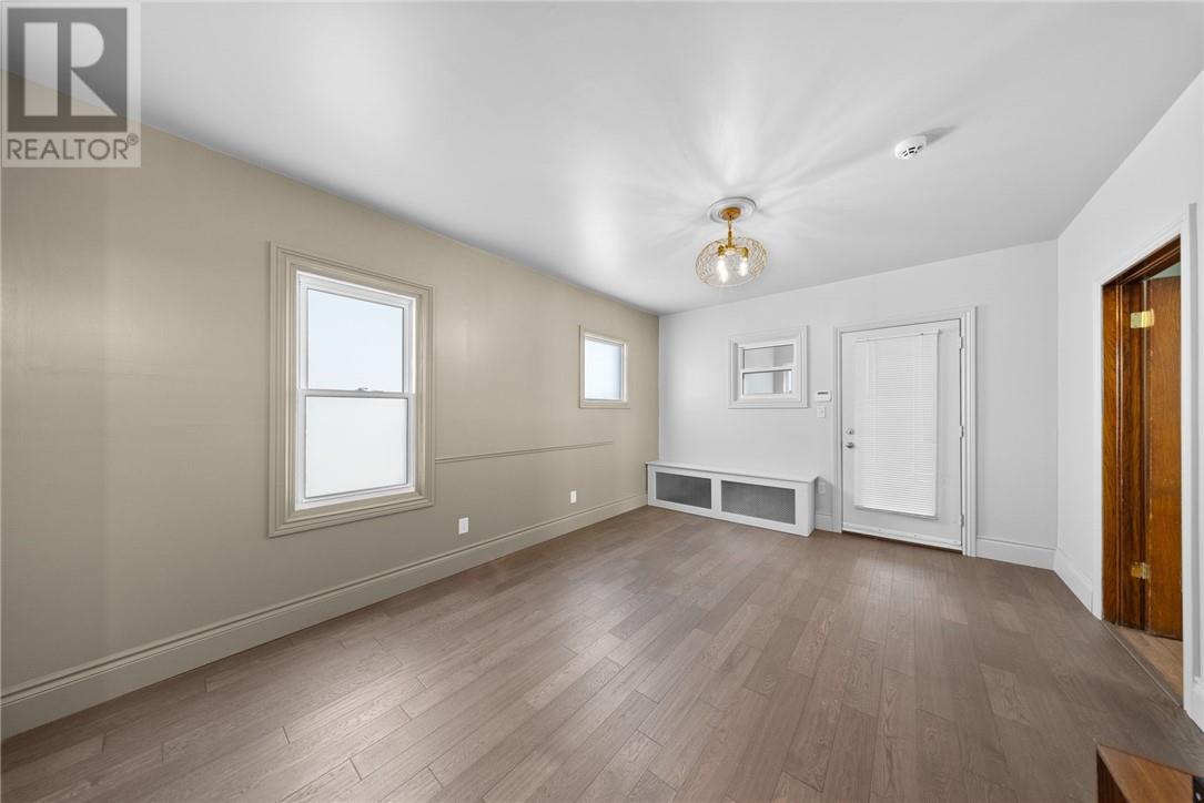 112 Beech Street Unit# Main Unit Property Photo 9