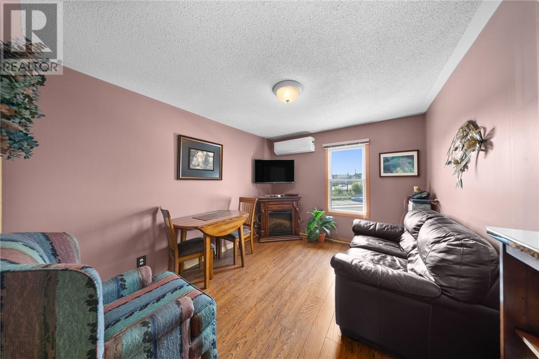 112 Beech Street Unit# Main Unit Property Photo 31