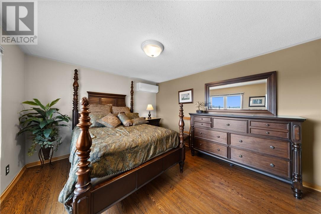112 Beech Street Unit# Main Unit Property Photo 34