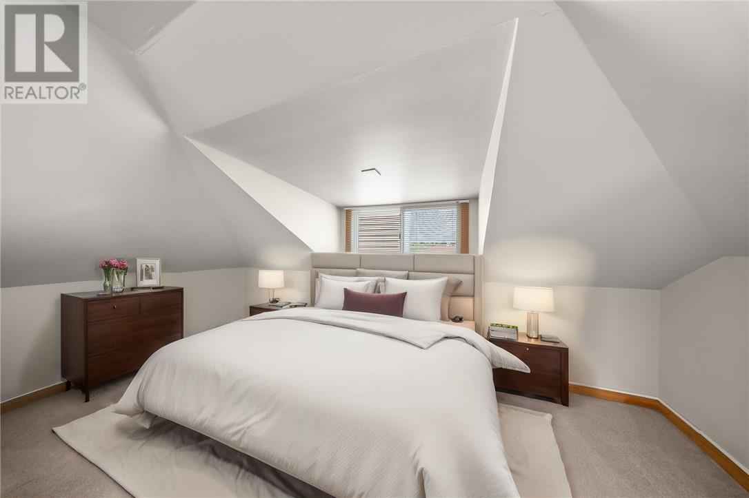 112 Beech Street Unit# Upper Unit Property Photo 45