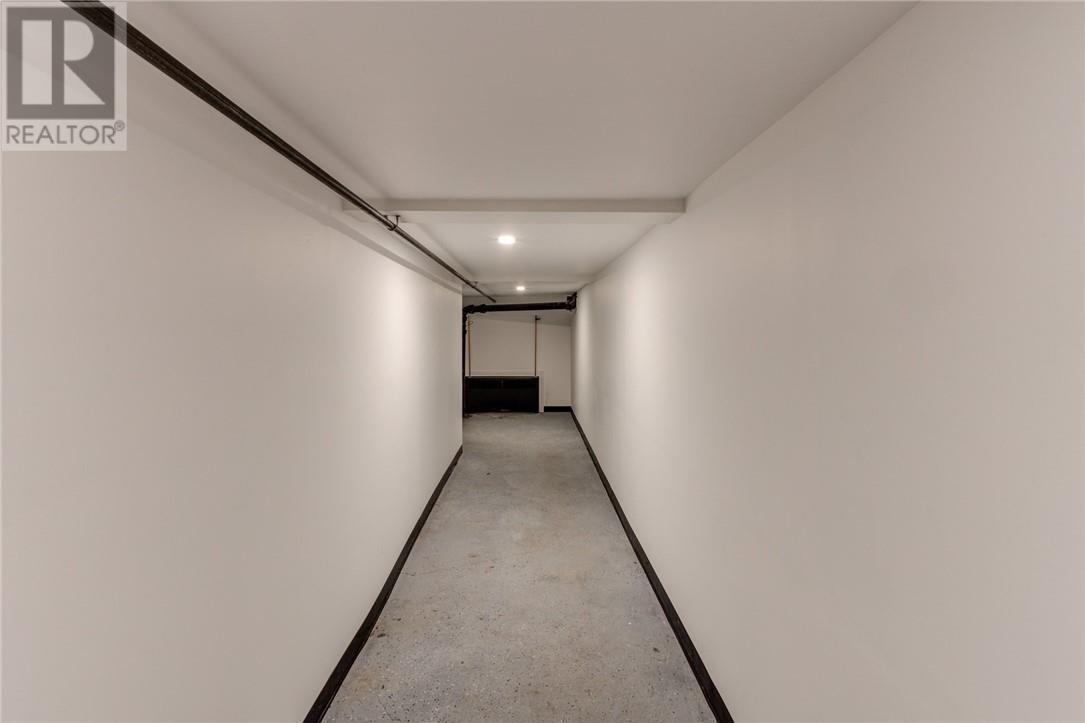 23 Young Street Property Photo 3