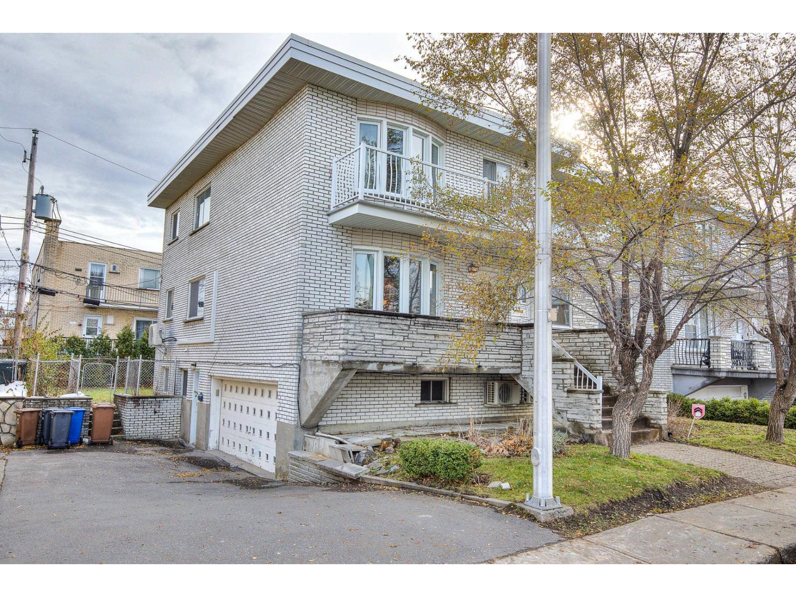 5758 Av. Mapleridge Property Photo 1