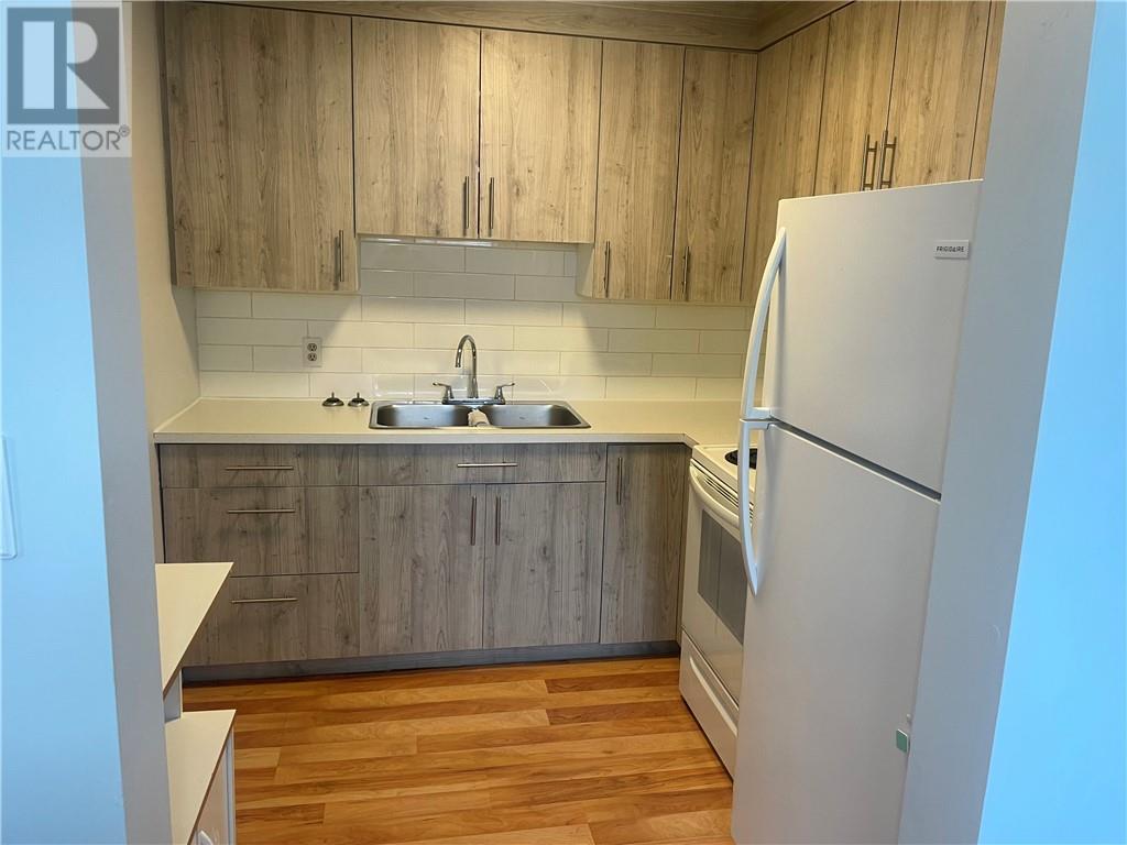 227 Regent Street Property Photo 8