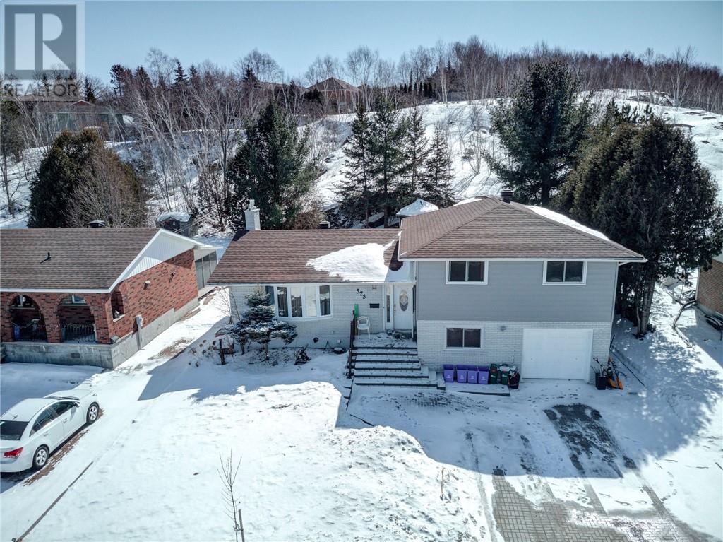 573 Arnold Street Property Photo