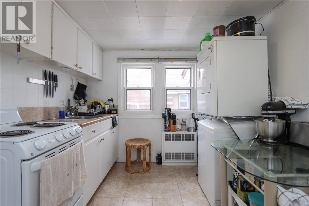 398 Horobin Street Property Photo 8