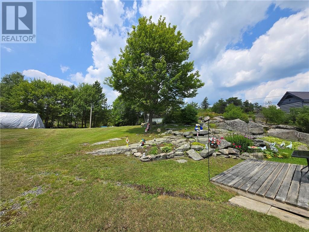 295 Riverside Road Property Photo 15