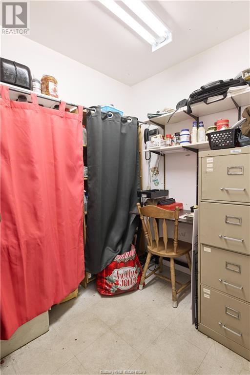 9 Main Property Photo 9
