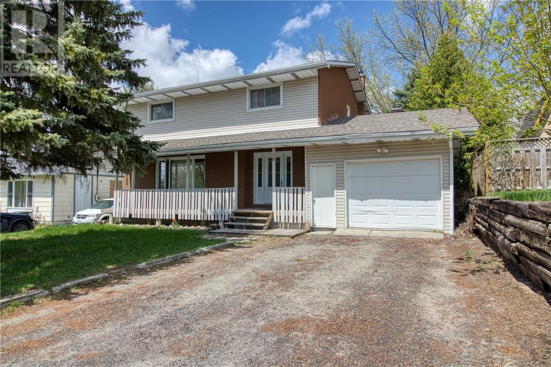 18 Young Street Property Photo 1