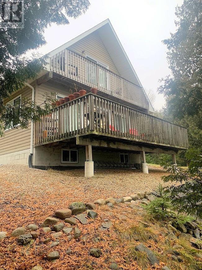 664 Water Street Property Photo 2