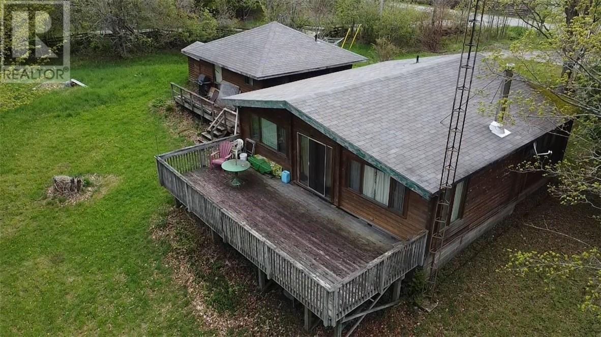 57 Franks Road E Property Photo 1