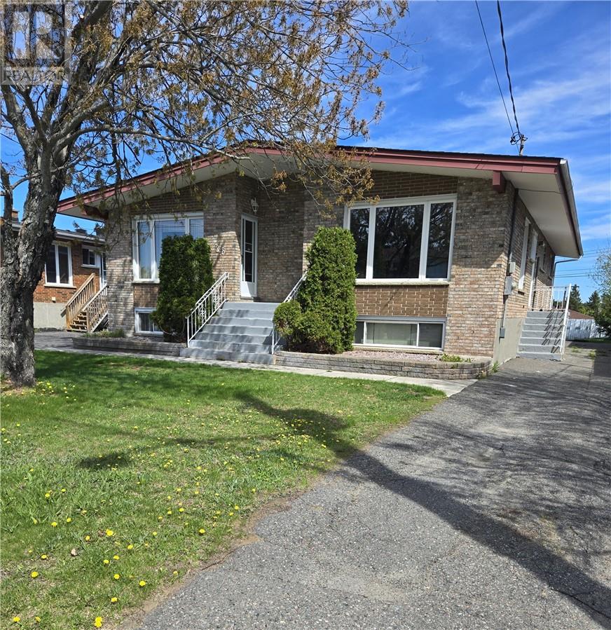 26 Maple Boulevard Property Photo 1