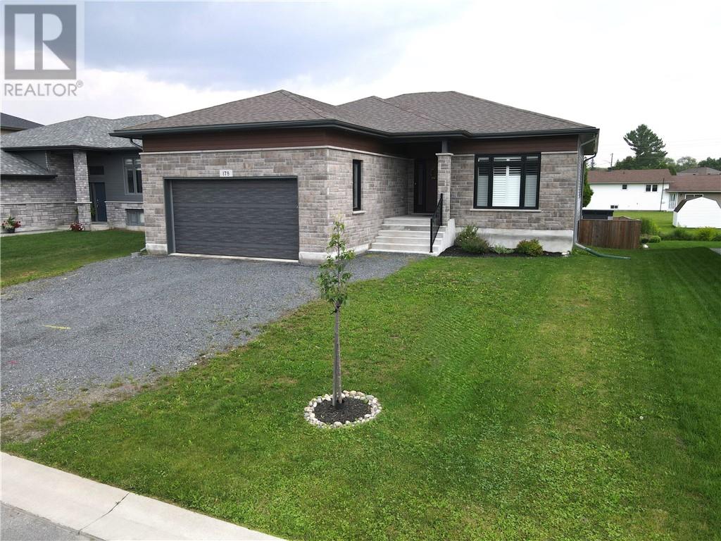 178 Hollybrook Crescent Property Photo 1
