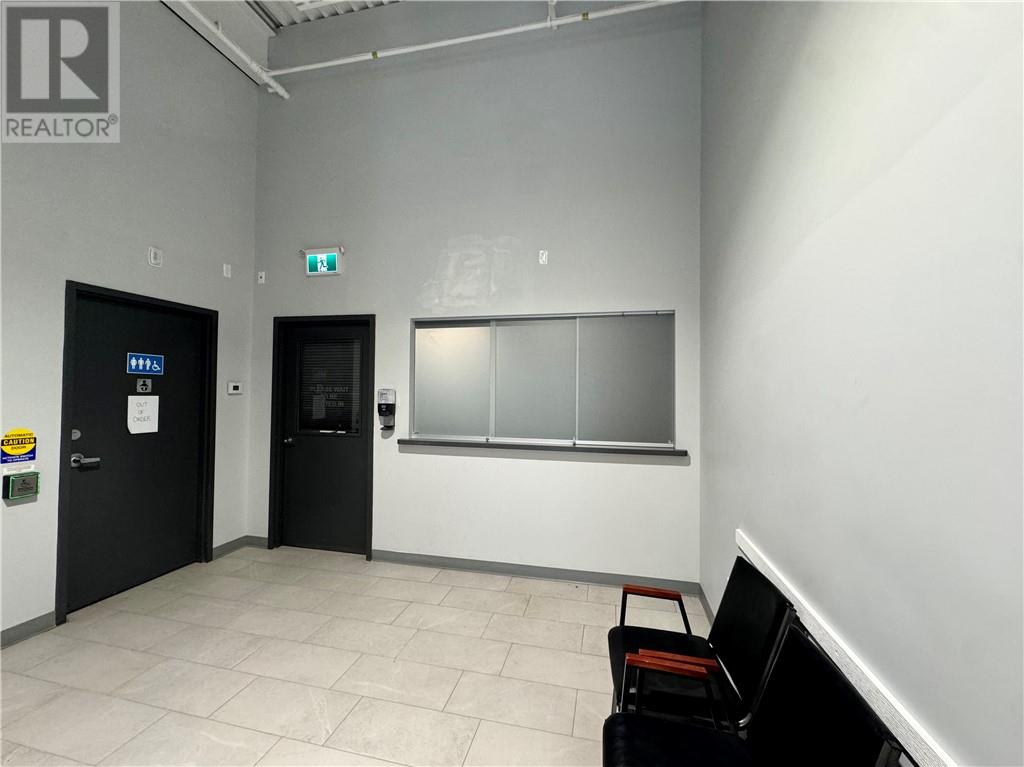 1536 Lasalle Boulevard Unit# B-4 Property Photo 8