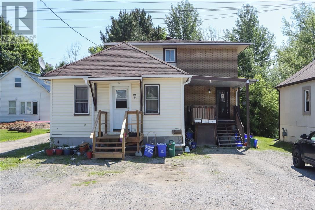 618 Lilac Street Property Photo 1