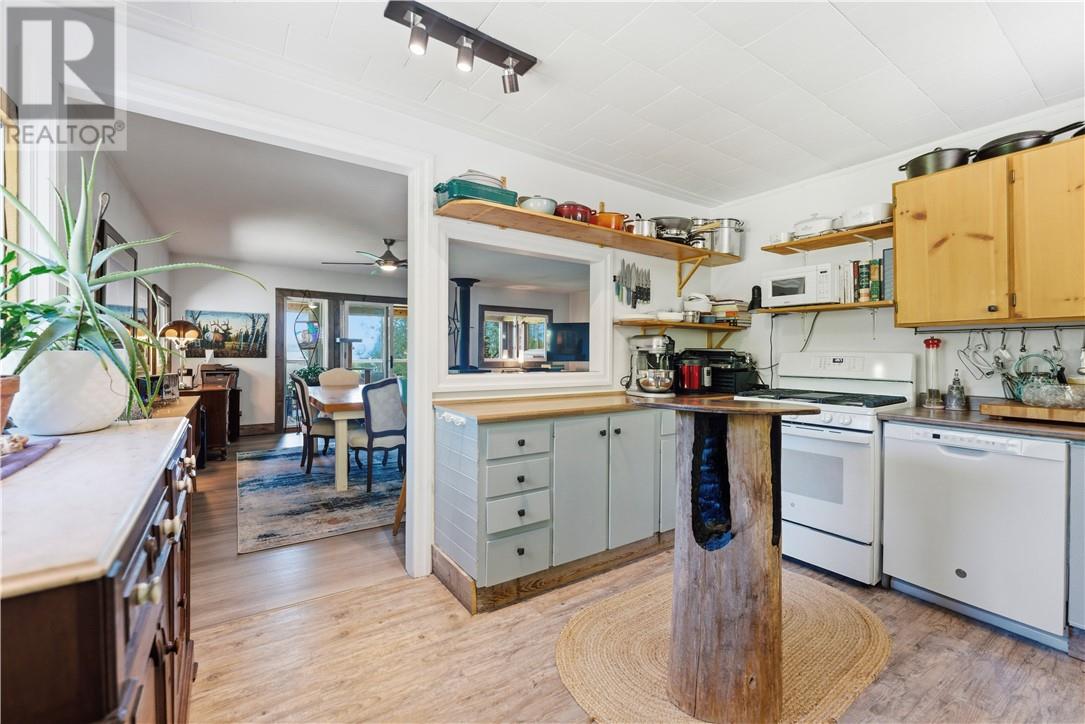322 Cosby Subd Road Property Photo 15