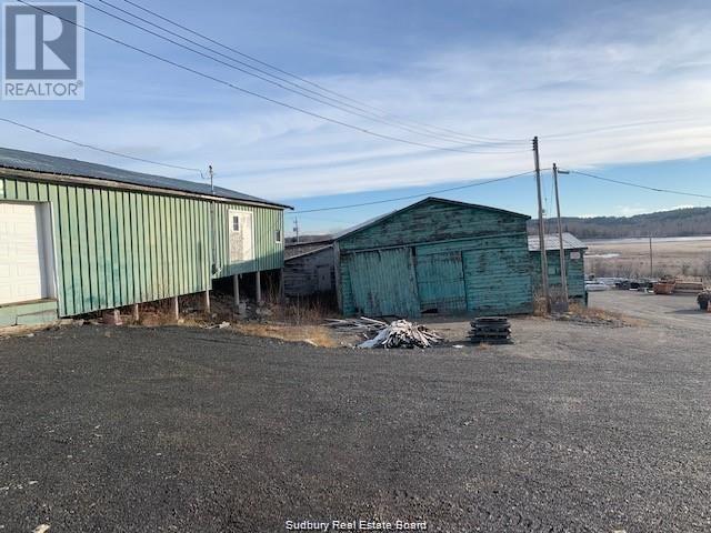 1744 Pioneer Road Property Photo 3