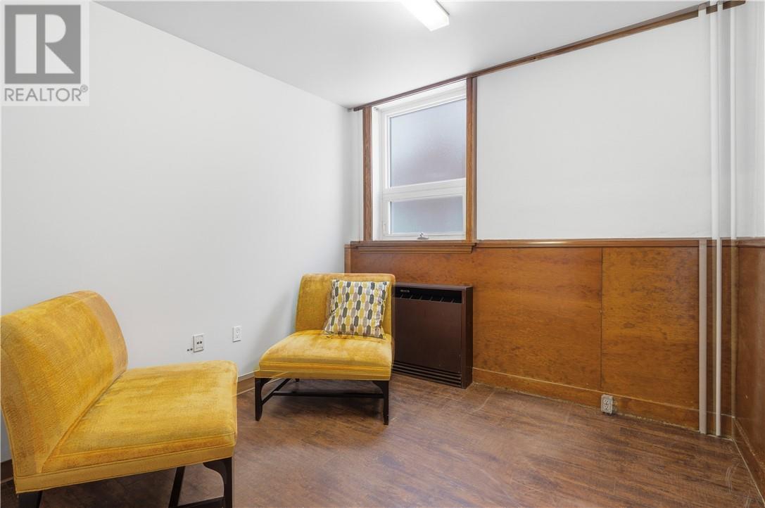 95 Pine Street Property Photo 3