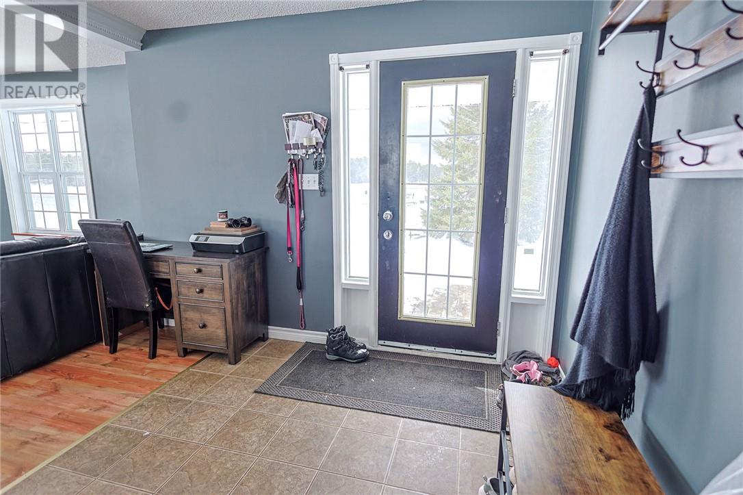 721 Piquette Road Property Photo 4