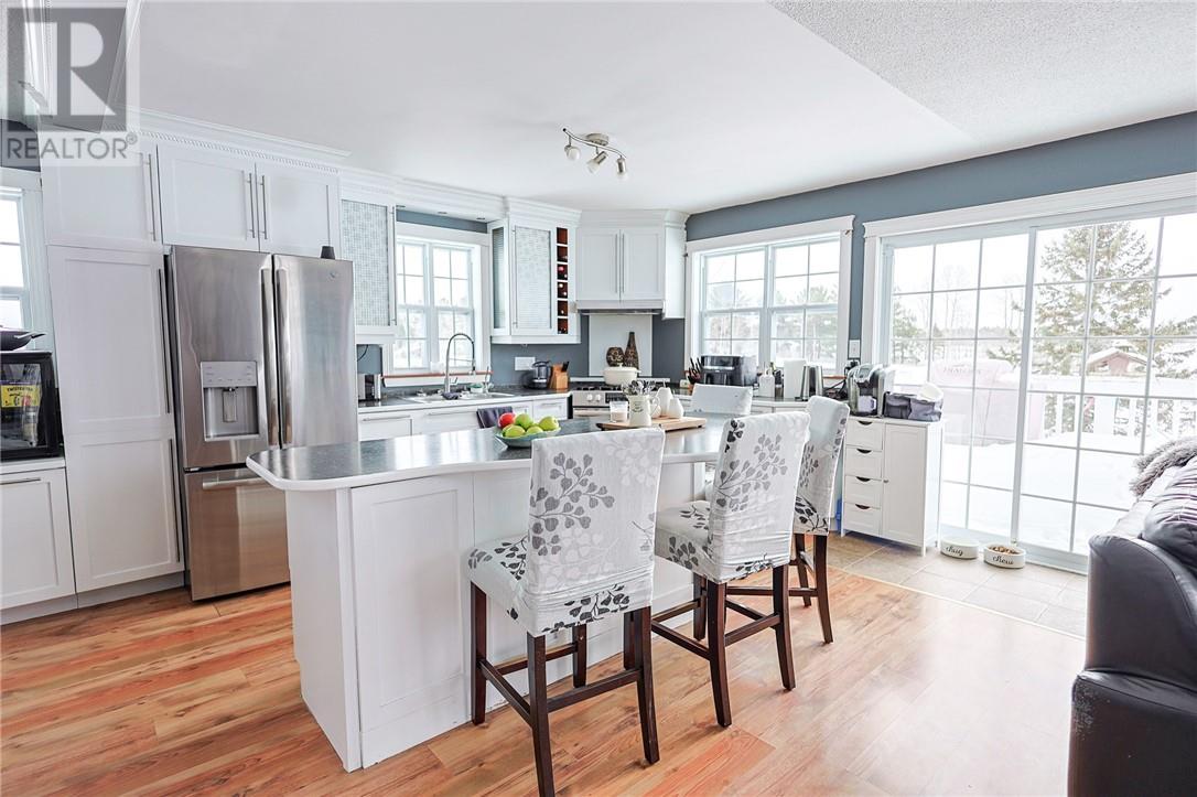721 Piquette Road Property Photo 12