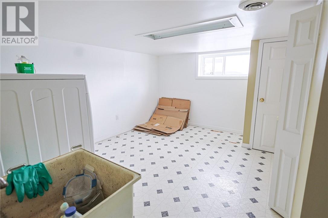 721 Piquette Road Property Photo 32