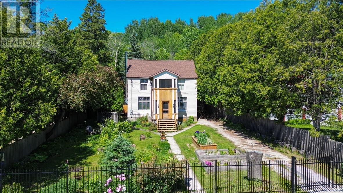 17 Phipps Street Property Photo 1