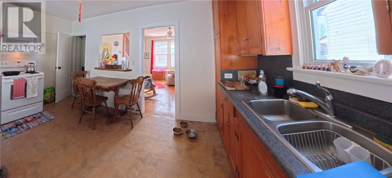 1021 Crescent Street Unit# A & B Property Photo 12