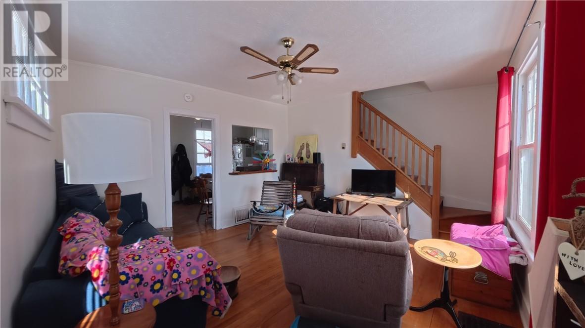 1021 Crescent Street Unit# A & B Property Photo 14