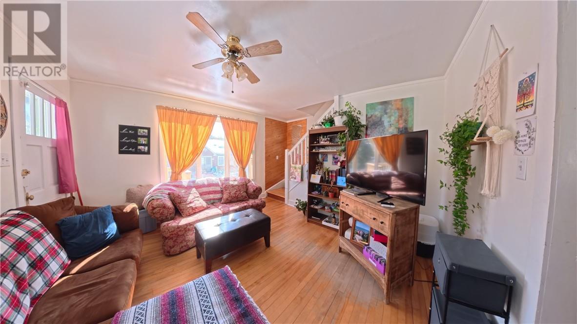 1021 Crescent Street Unit# A & B Property Photo 25
