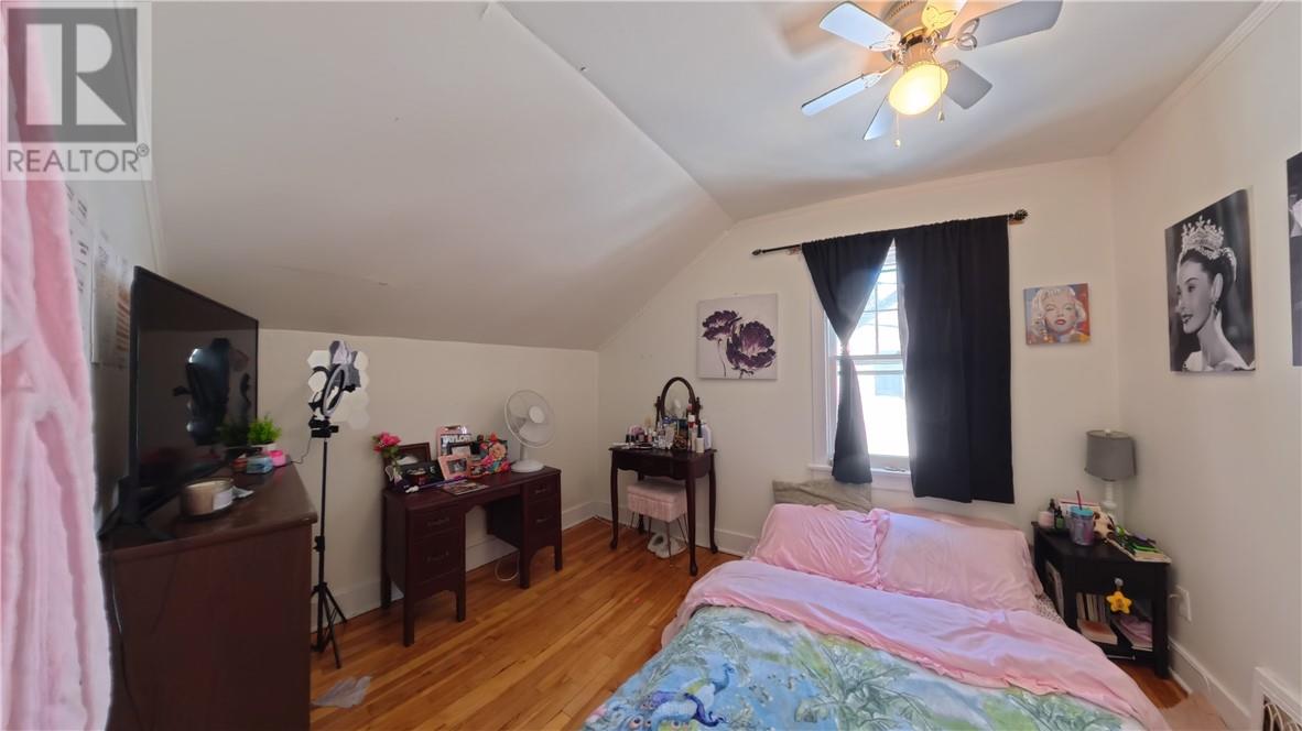 1021 Crescent Street Unit# A & B Property Photo 27