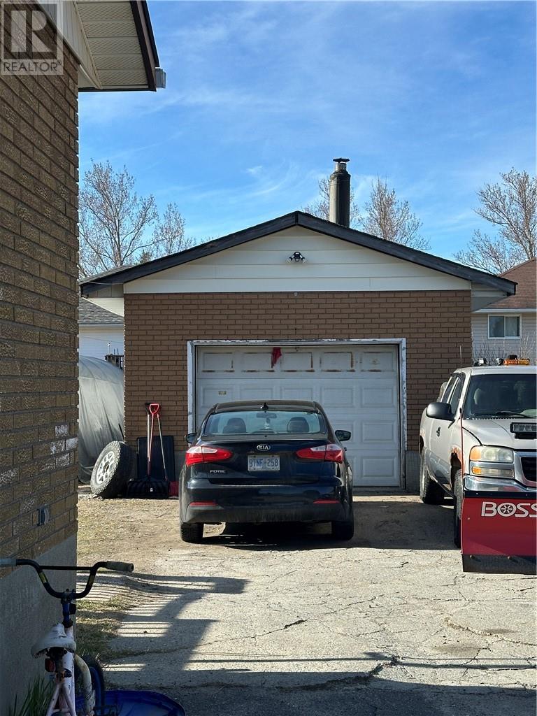 211 Cote Boulevard Sw Property Photo 6