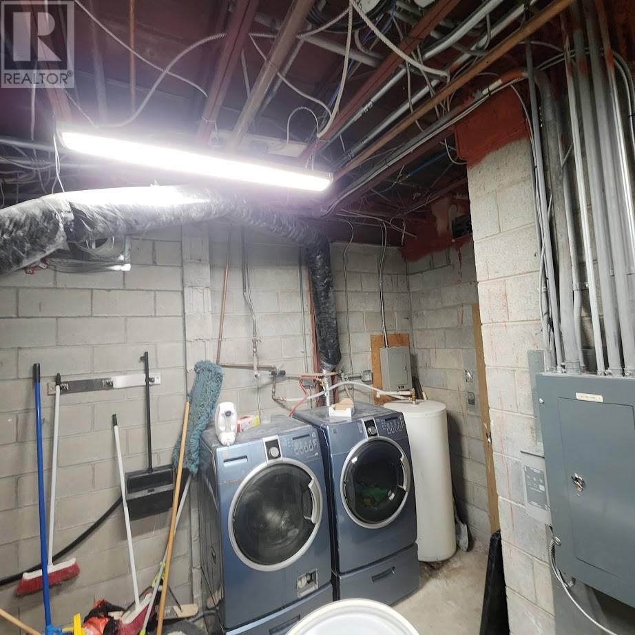 531 Notre Dame Avenue Property Photo 32