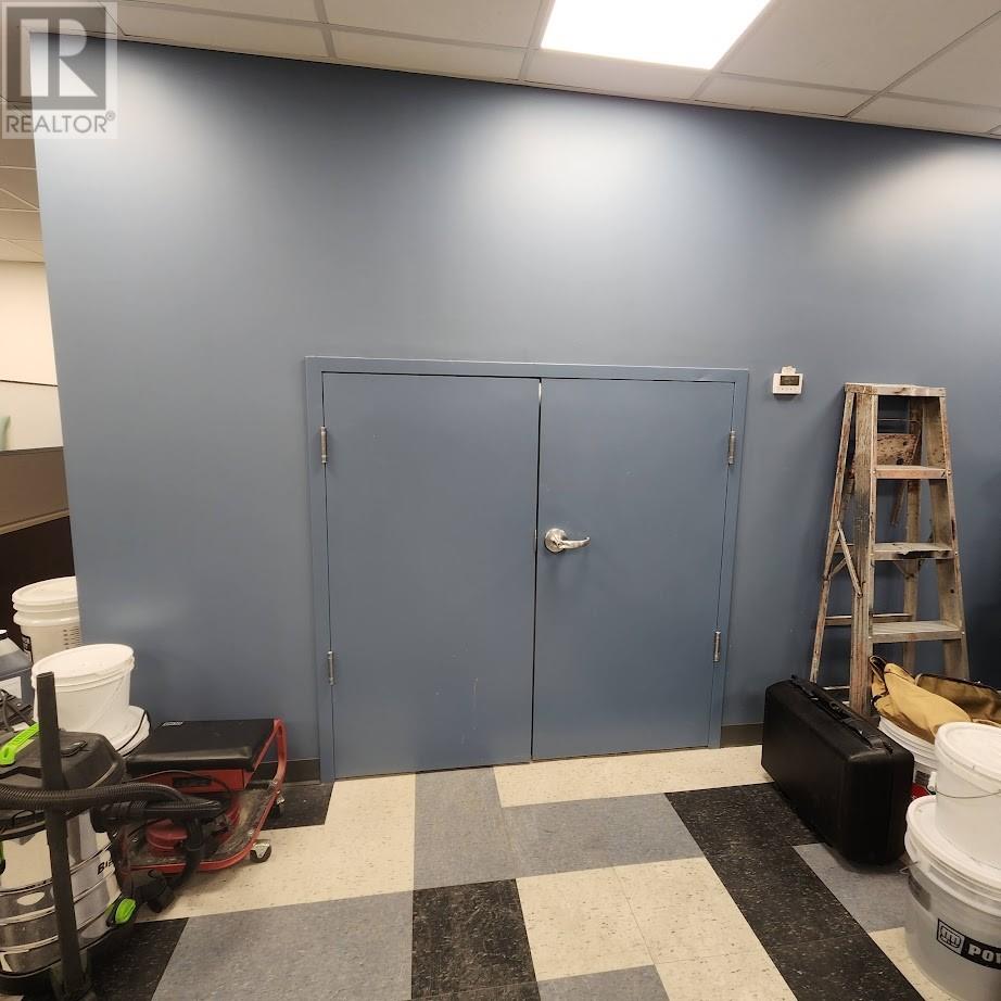 531 Notre Dame Avenue Property Photo 33