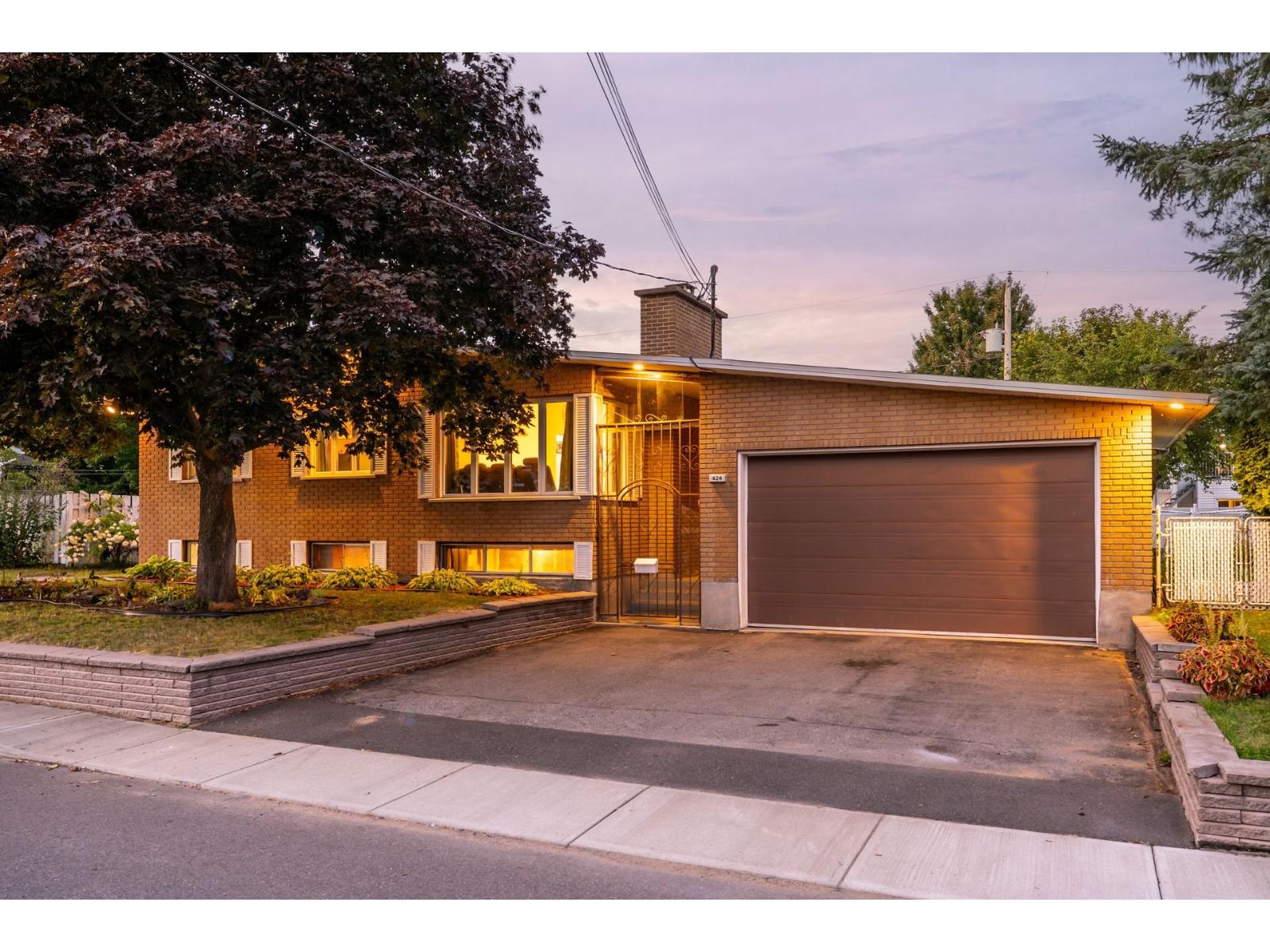 424 Rue D'outremont Photo de la propriété 1
