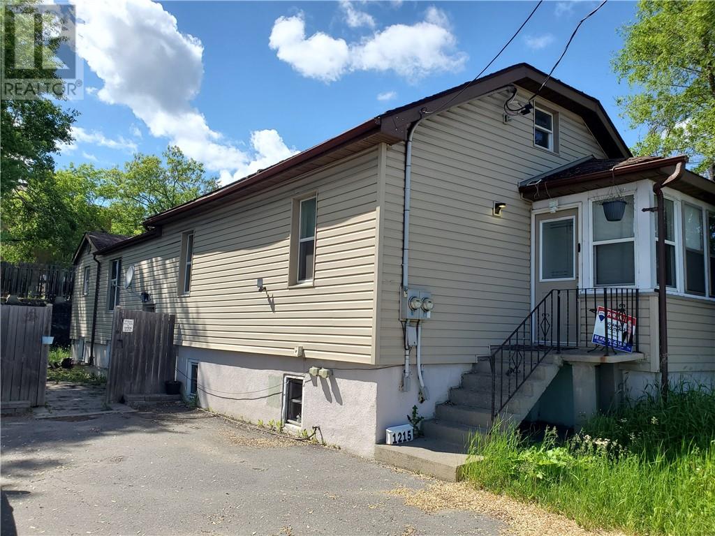 1215 Notre Dame Avenue Property Photo 1