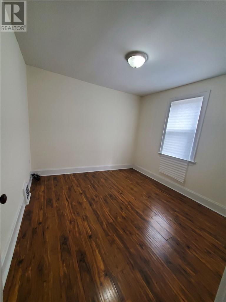 1215 Notre Dame Avenue Property Photo 7