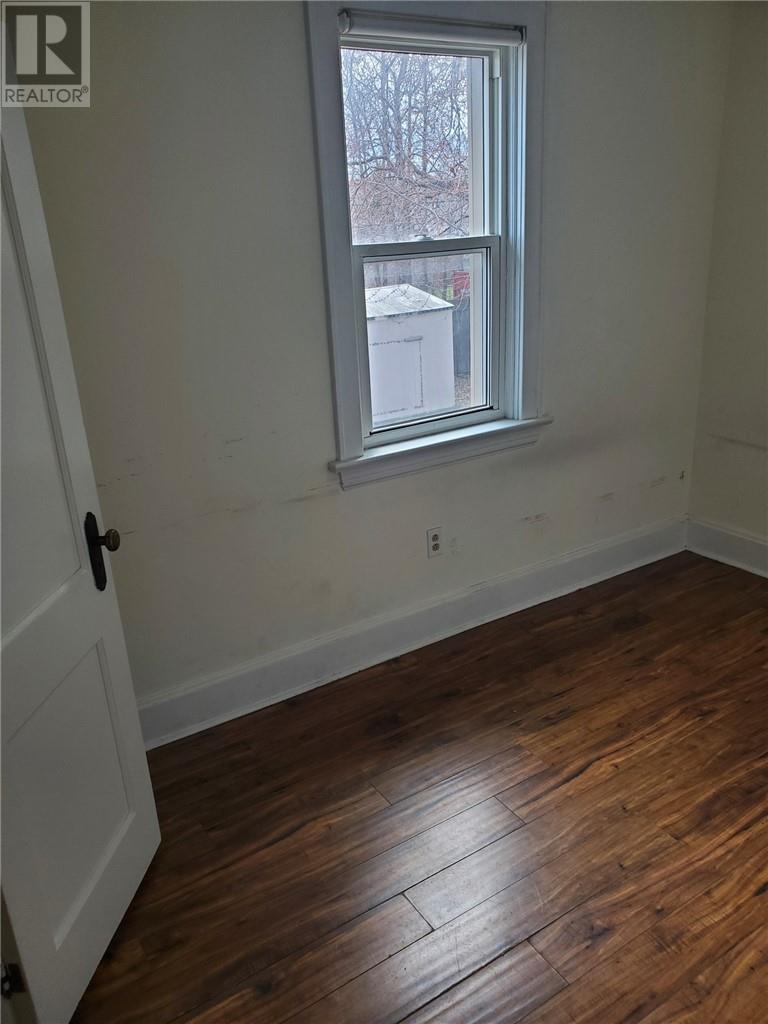 1215 Notre Dame Avenue Property Photo 9