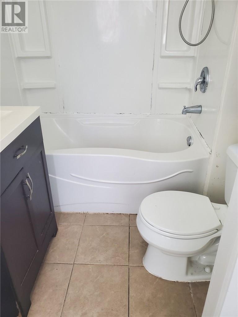1215 Notre Dame Avenue Property Photo 11