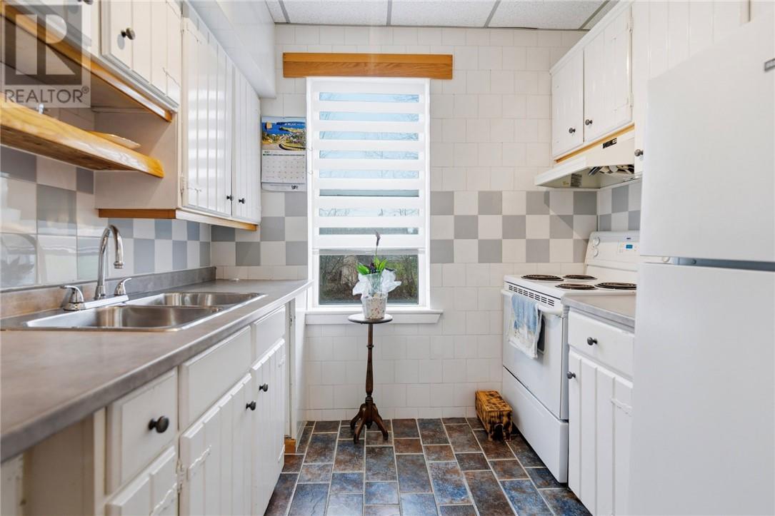 75 Wellington Street Property Photo 18