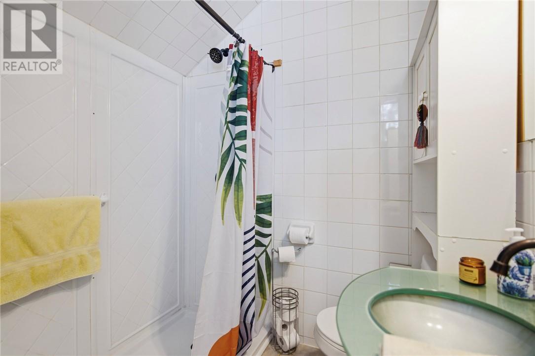 75 Wellington Street Property Photo 25