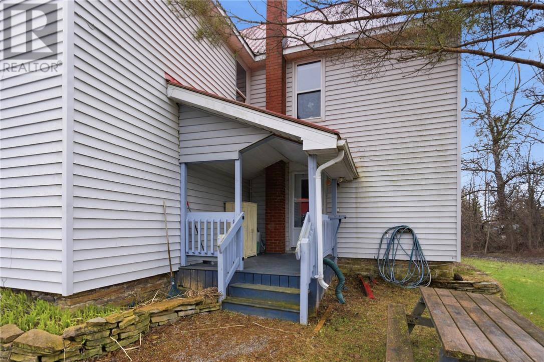 75 Wellington Street Property Photo 55