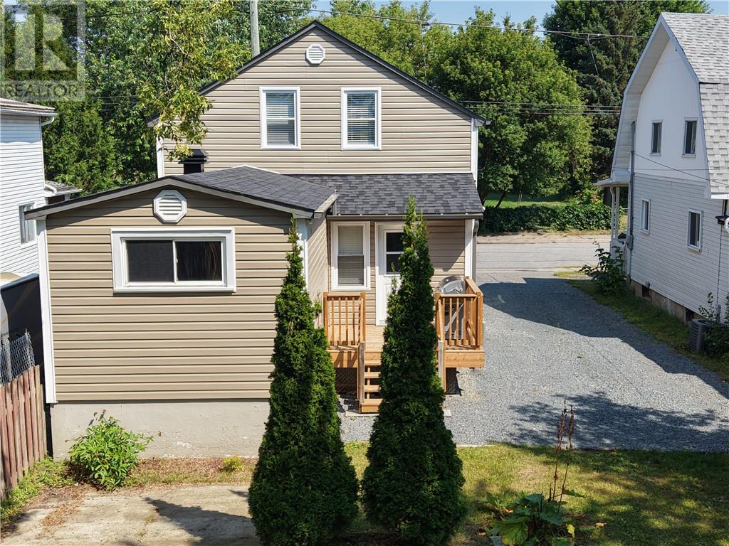 177 St. George Street Property Photo 4
