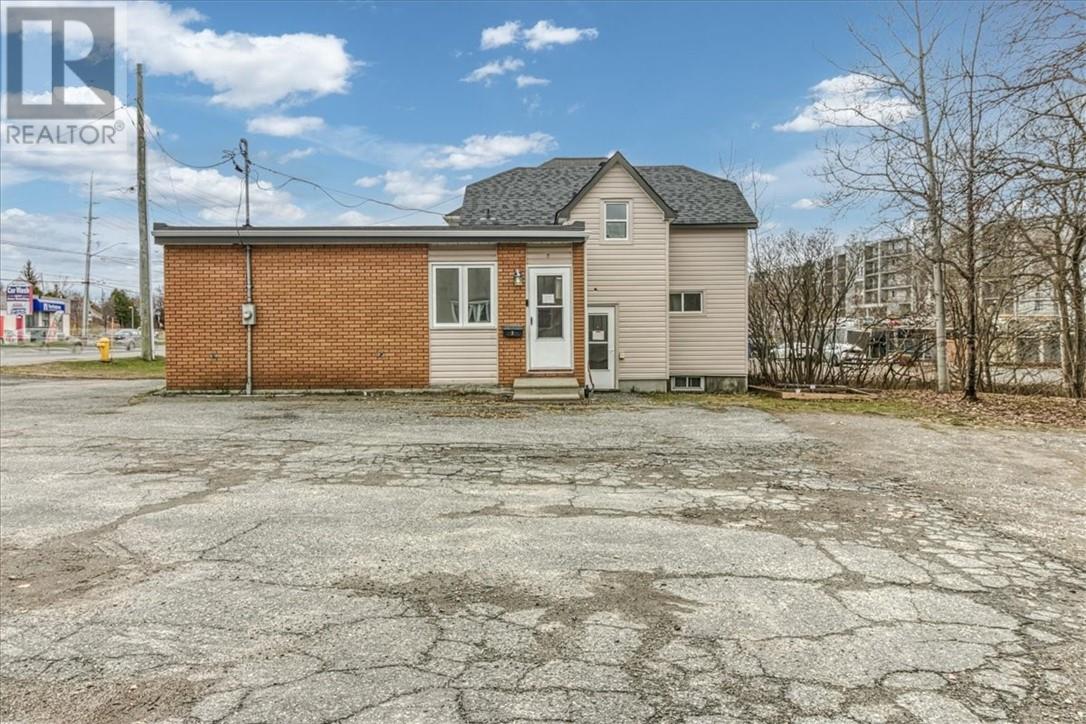 1471-1477 Paris Street Property Photo 4