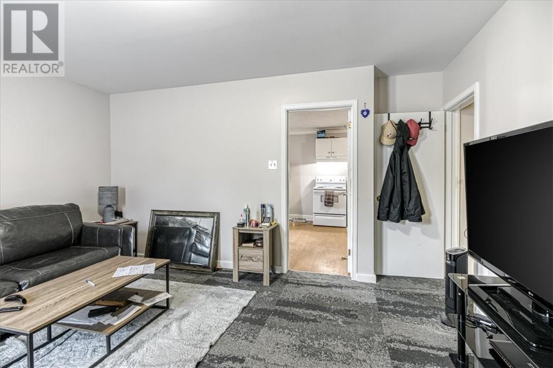 1471-1477 Paris Street Property Photo 22