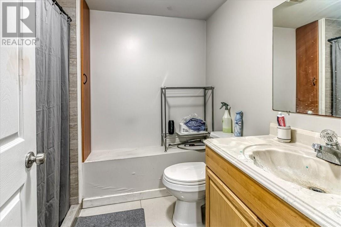 1471-1477 Paris Street Property Photo 29