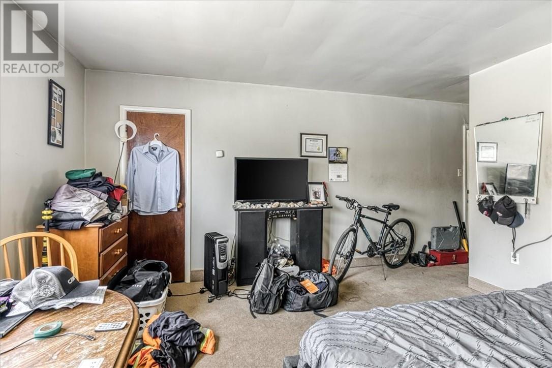 1471-1477 Paris Street Property Photo 33
