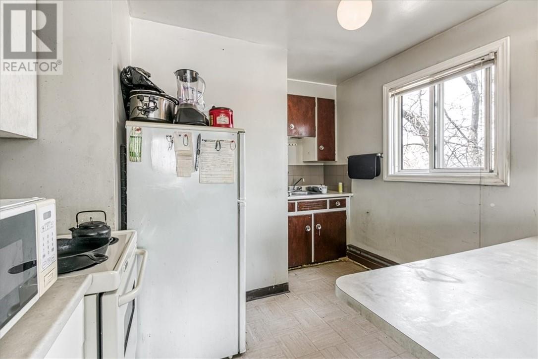 1471-1477 Paris Street Property Photo 34