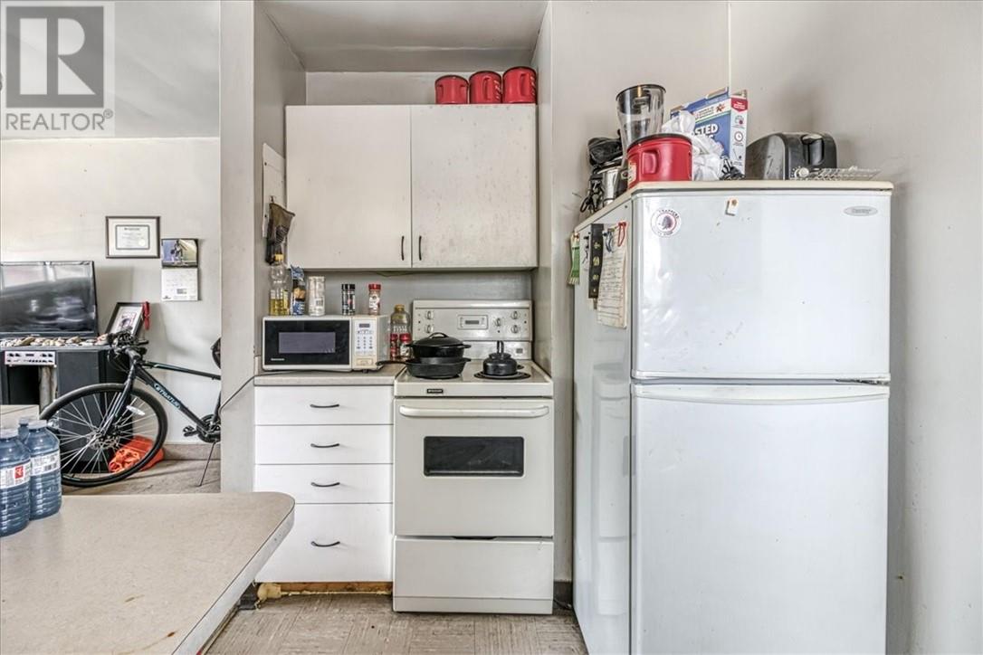 1471-1477 Paris Street Property Photo 36